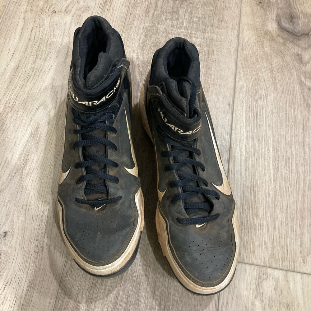 Nike Baseball Cleats - Picture 4 of 9